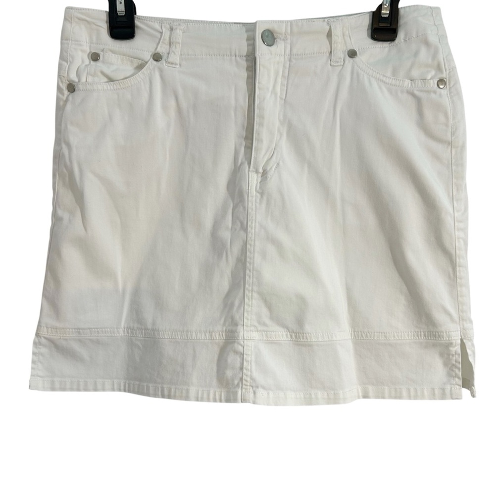 Union Apparel Size 6 White Skort